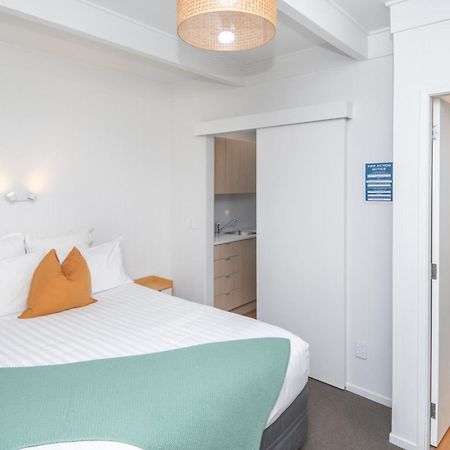 Whispering Sands Beachfront Motel Gisborne Exterior foto